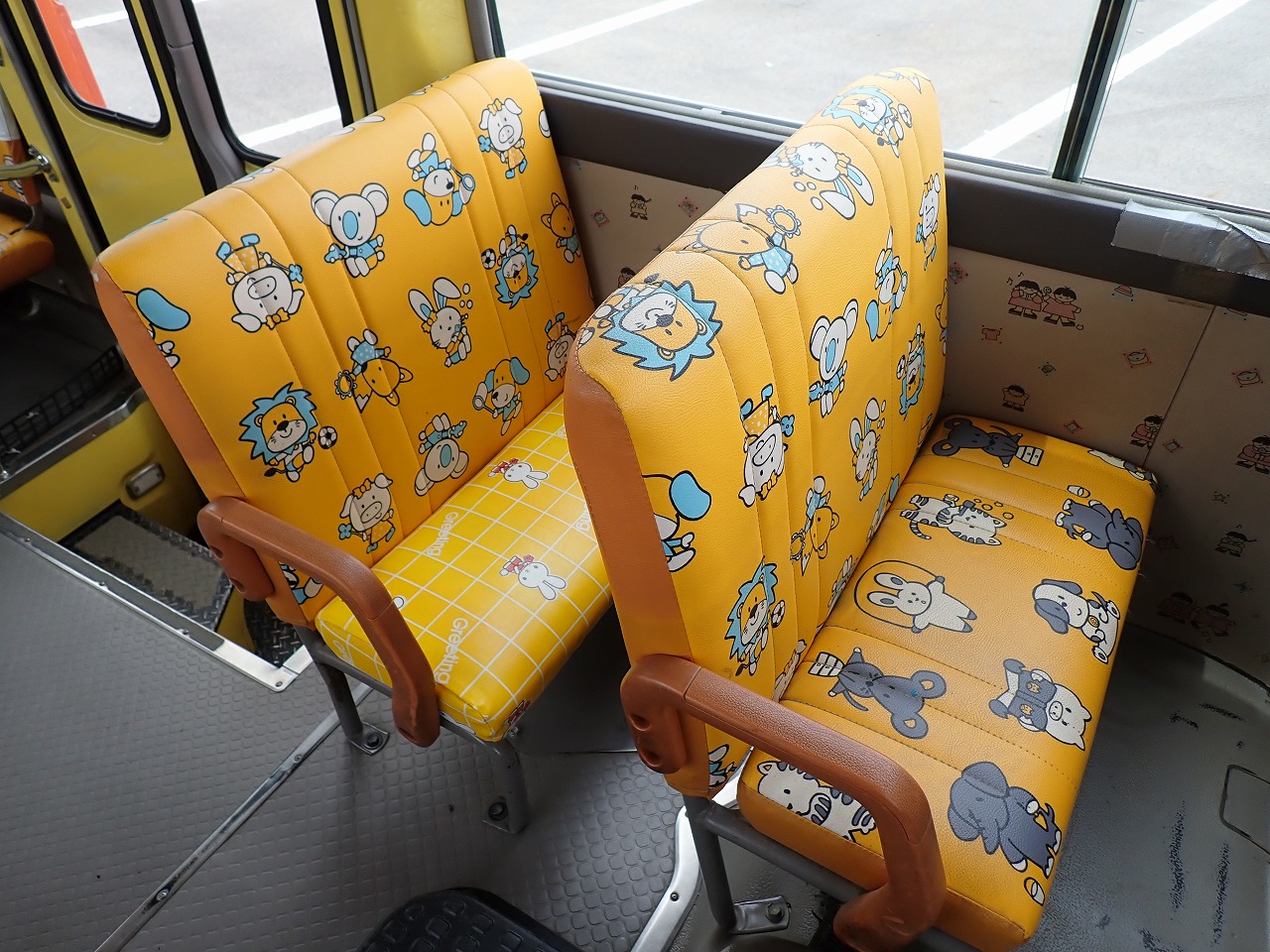 TOYOTA Coaster