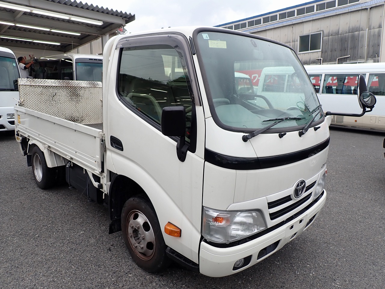 TOYOTA Dyna Truck