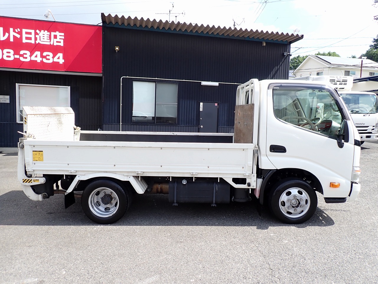 TOYOTA Dyna Truck