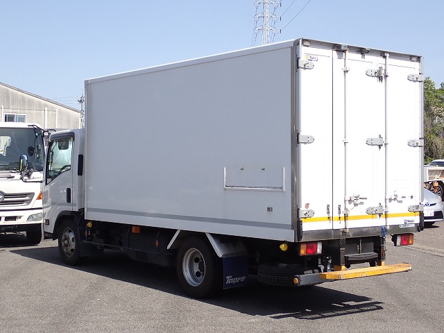 ISUZU Elf Truck