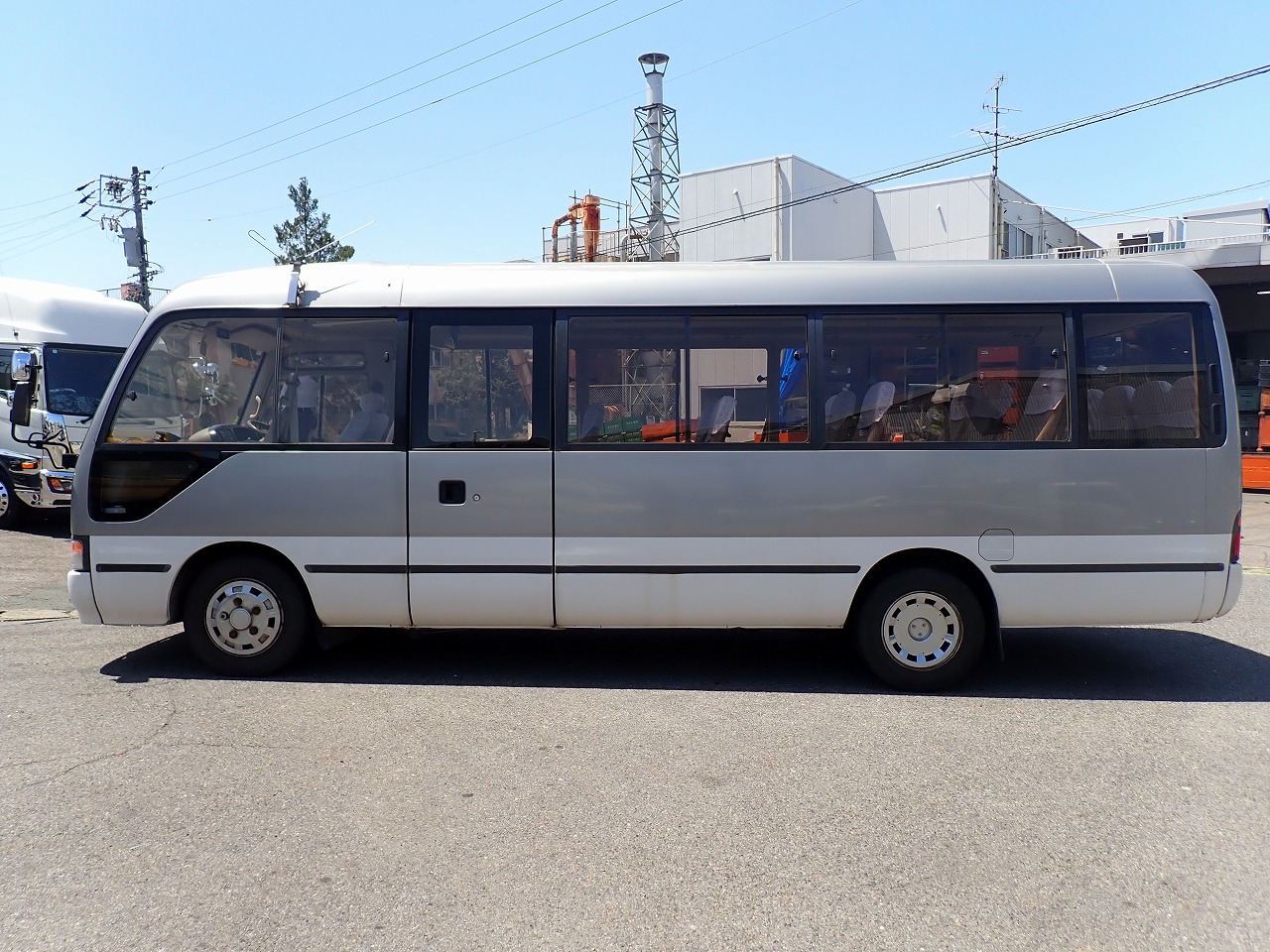 TOYOTA Coaster