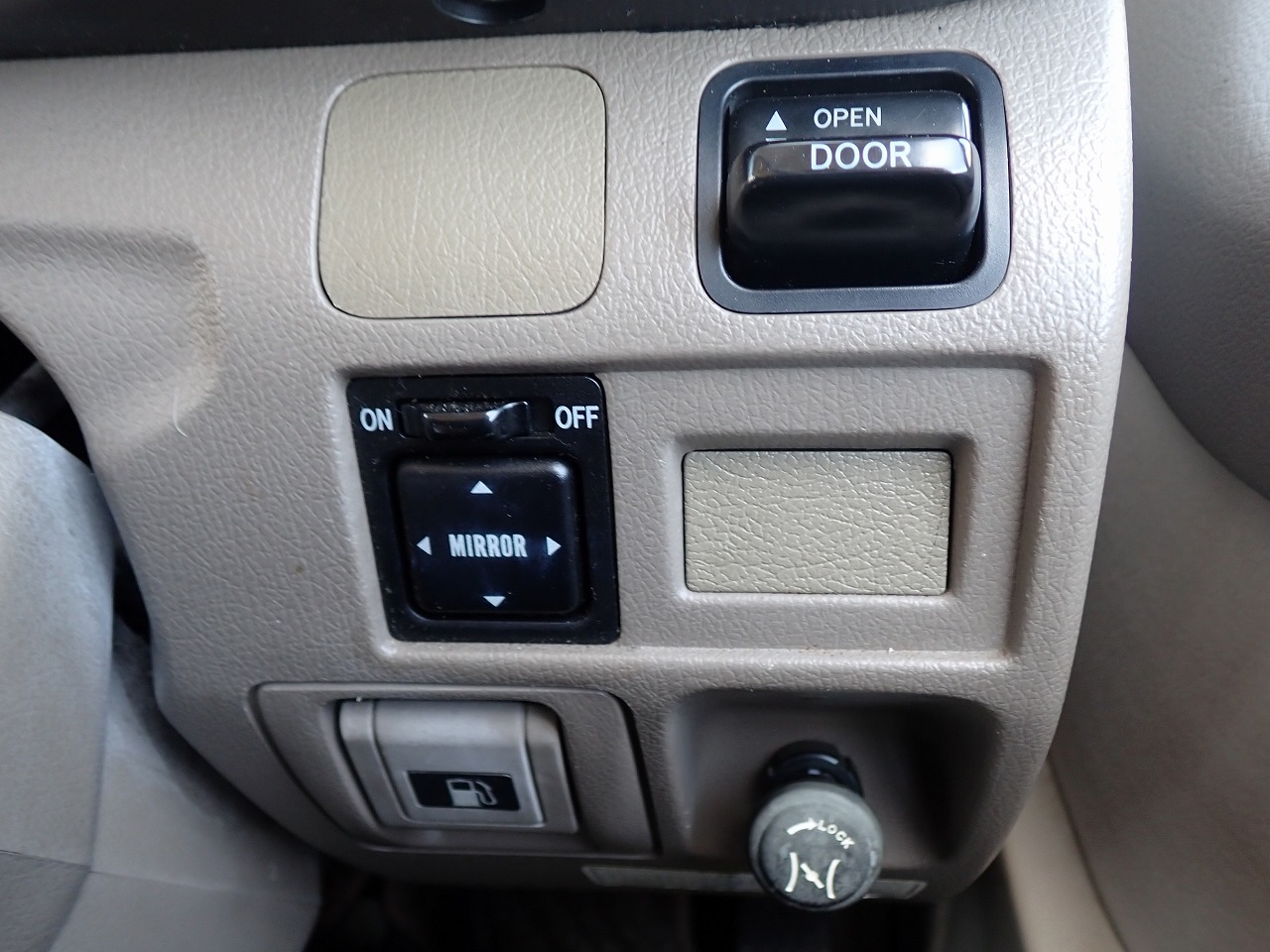 TOYOTA Coaster