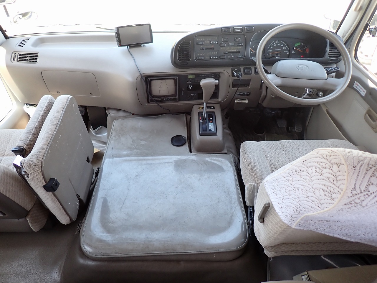 TOYOTA Coaster