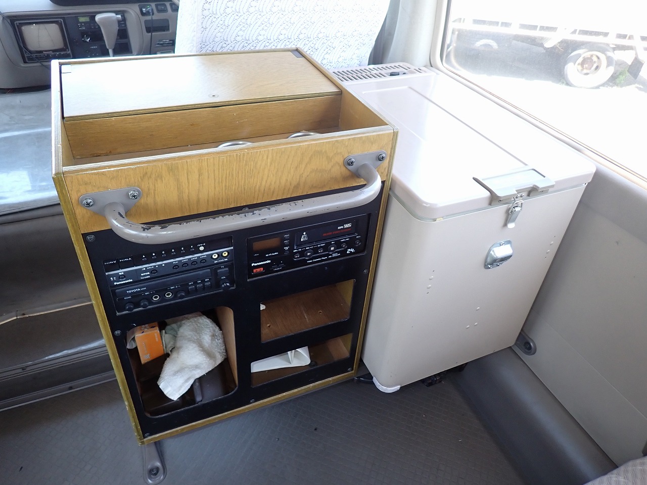 TOYOTA Coaster