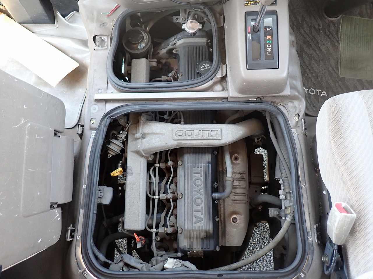 TOYOTA Coaster