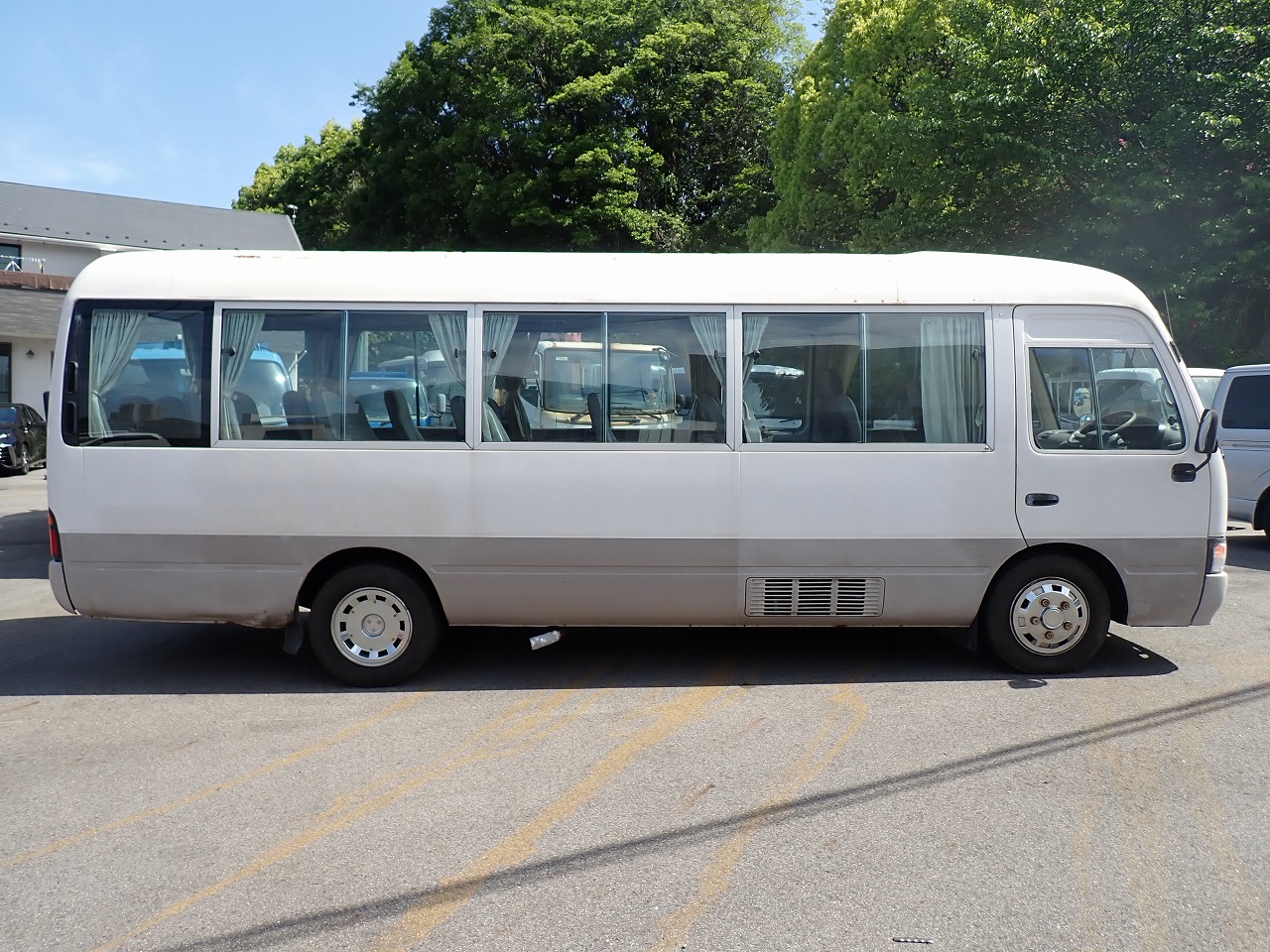 TOYOTA Coaster
