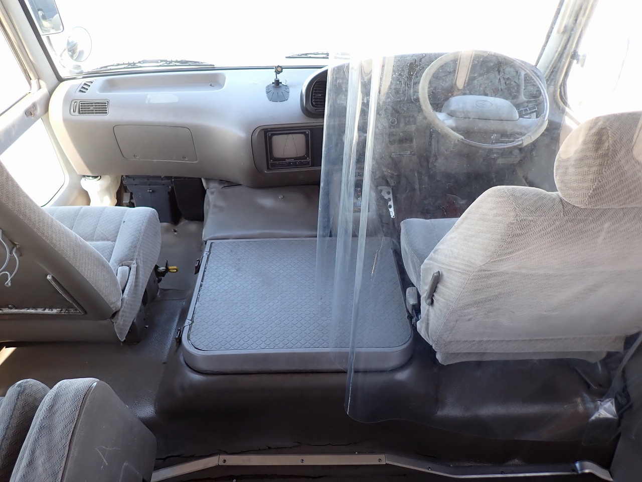 TOYOTA Coaster