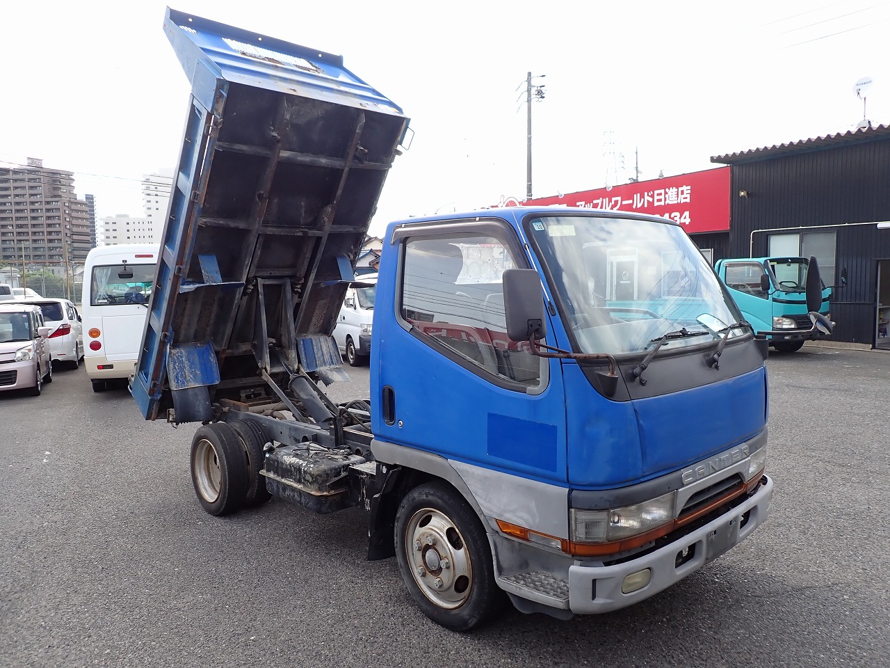 MITSUBISHI Canter