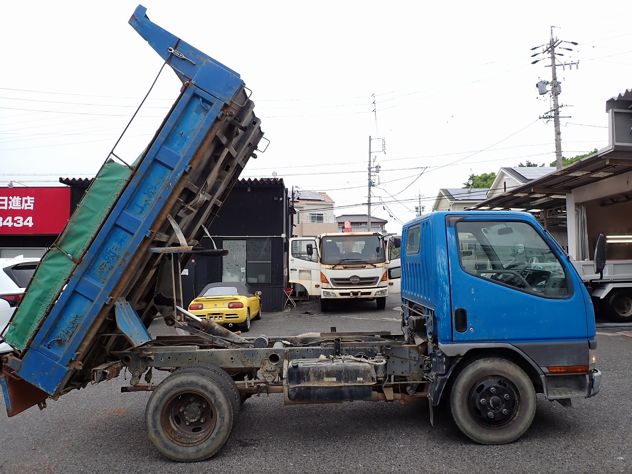 MITSUBISHI Canter