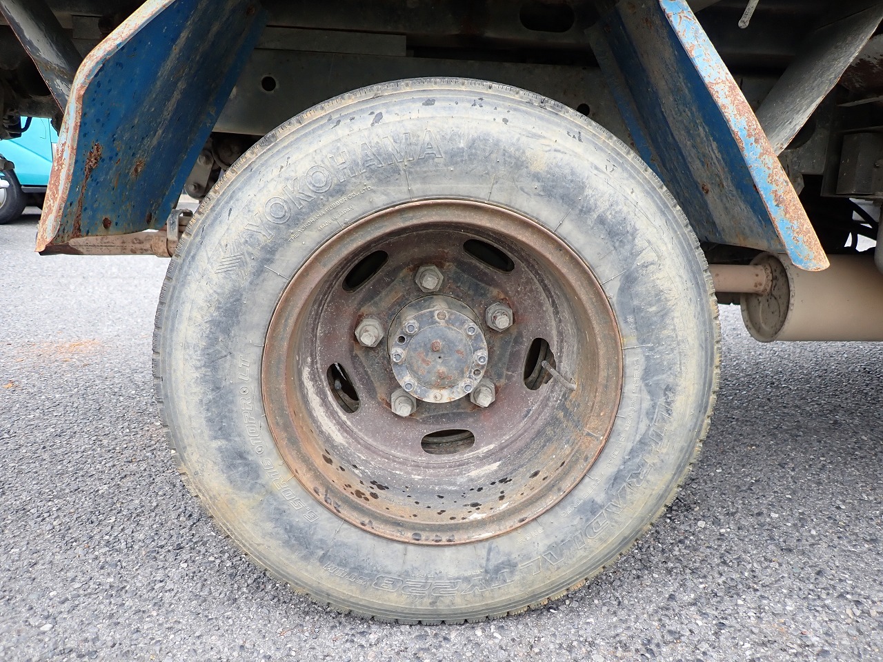 MITSUBISHI Canter