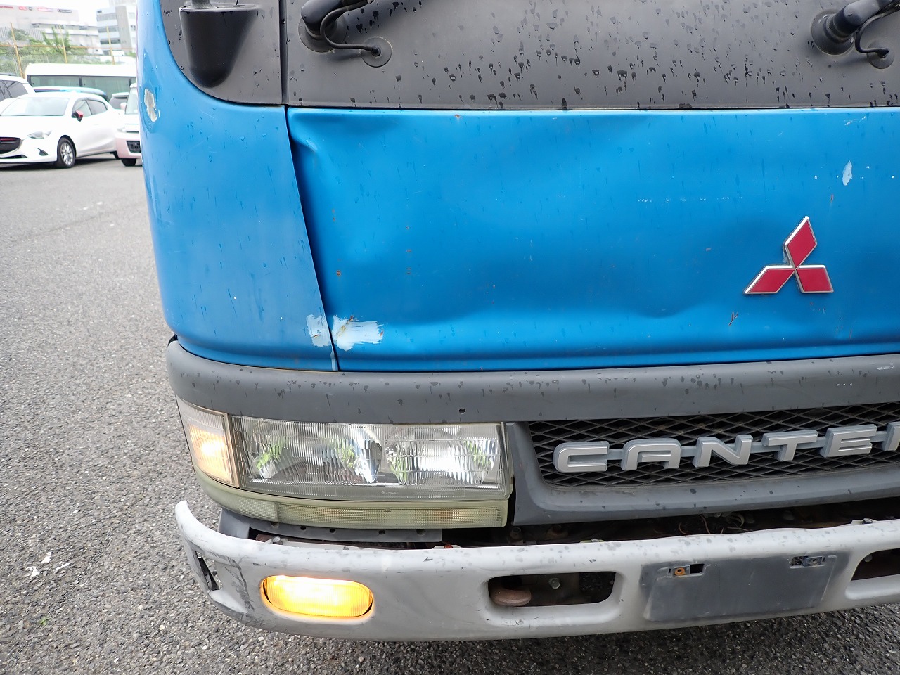 MITSUBISHI Canter