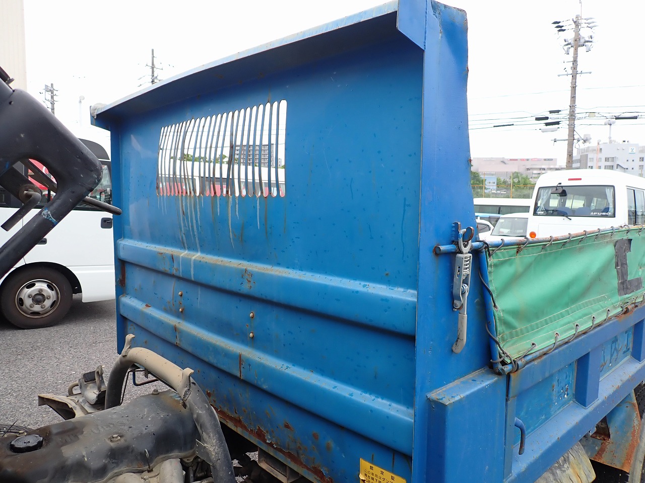 MITSUBISHI Canter