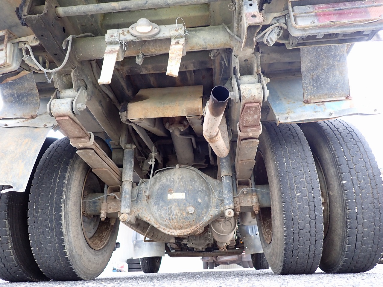 MITSUBISHI Canter