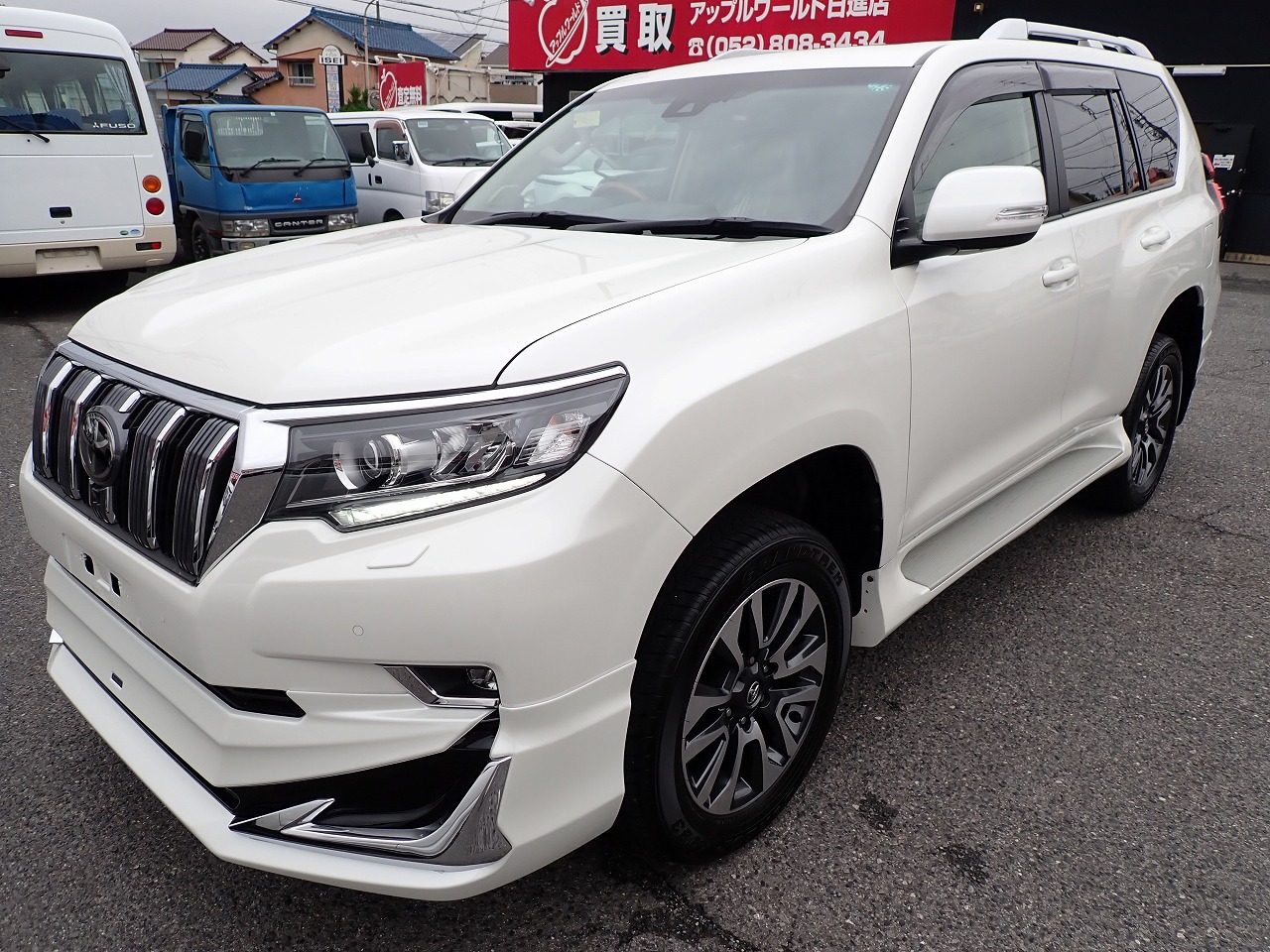 TOYOTA Land Cruiser Prado
