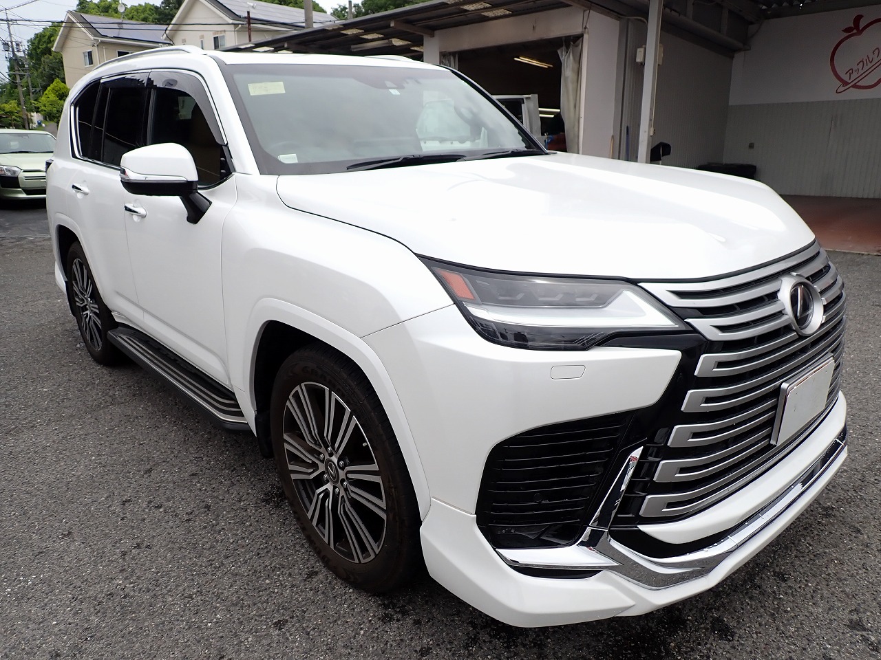 LEXUS LX