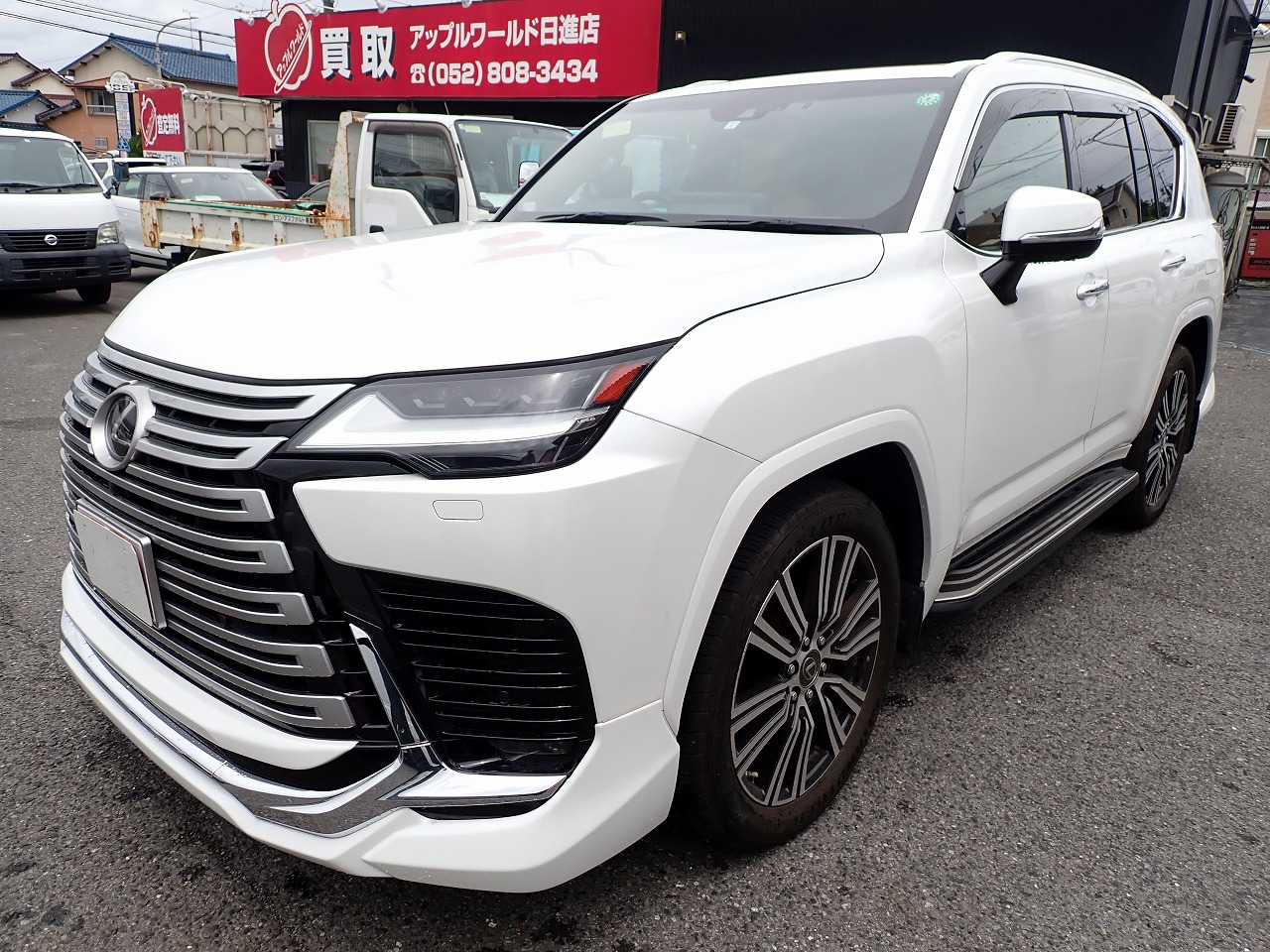 LEXUS LX