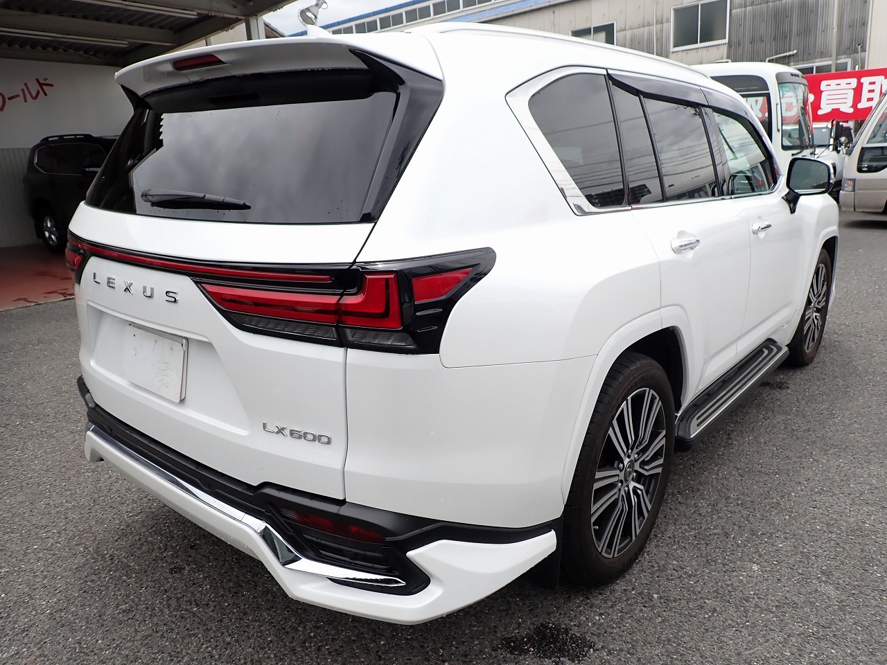 LEXUS LX