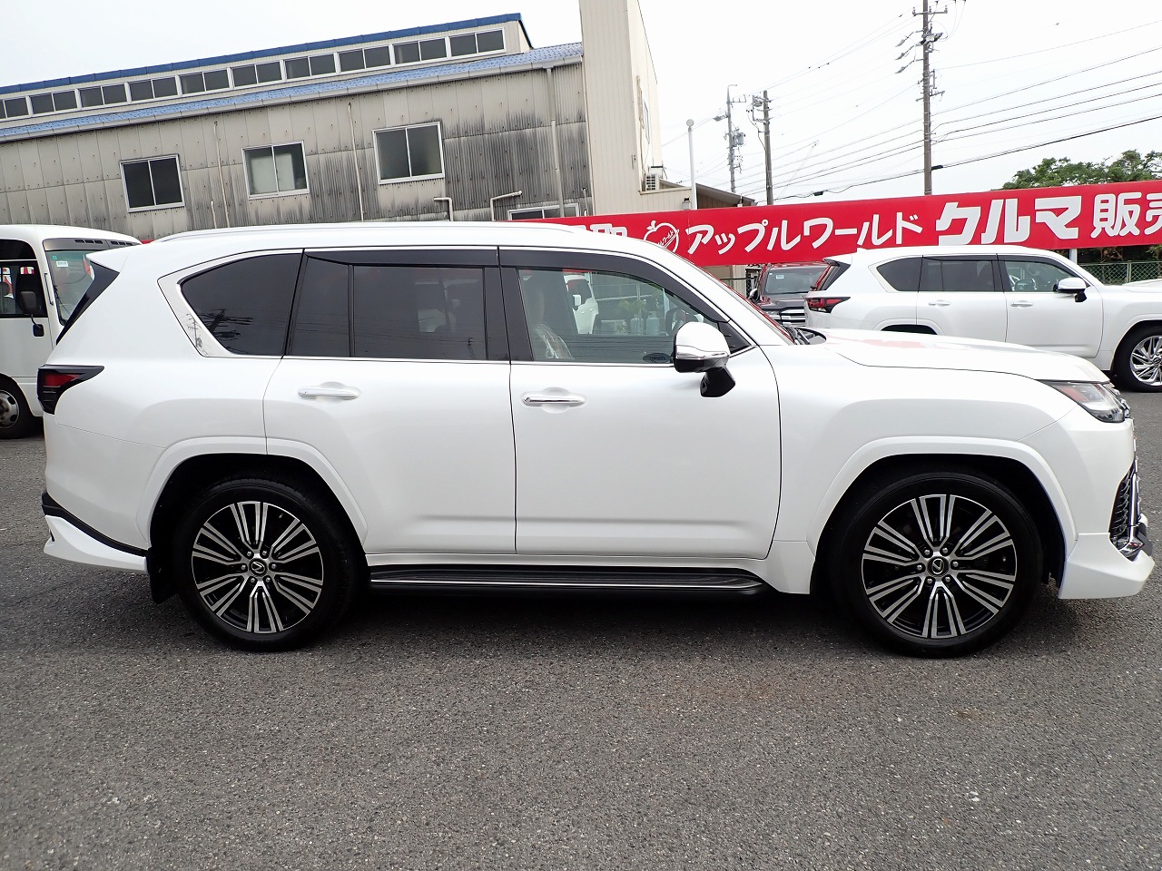 LEXUS LX