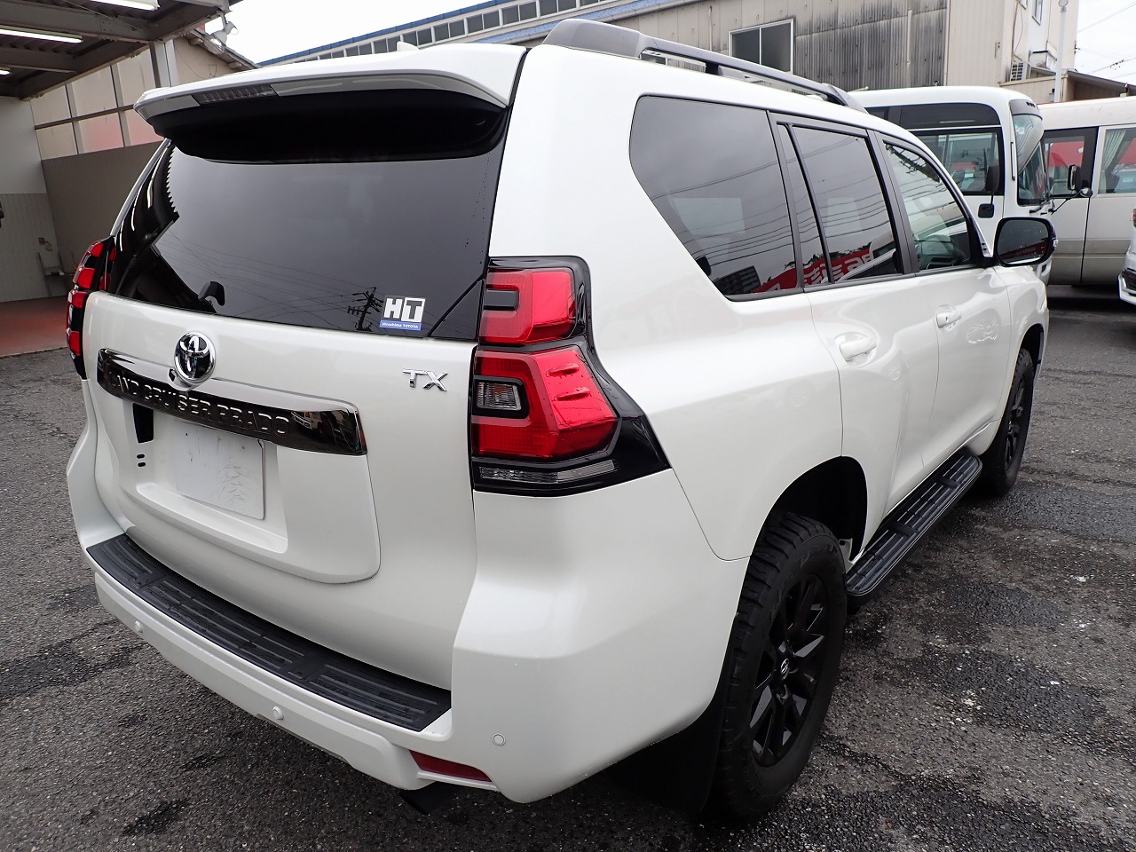 TOYOTA Land Cruiser Prado