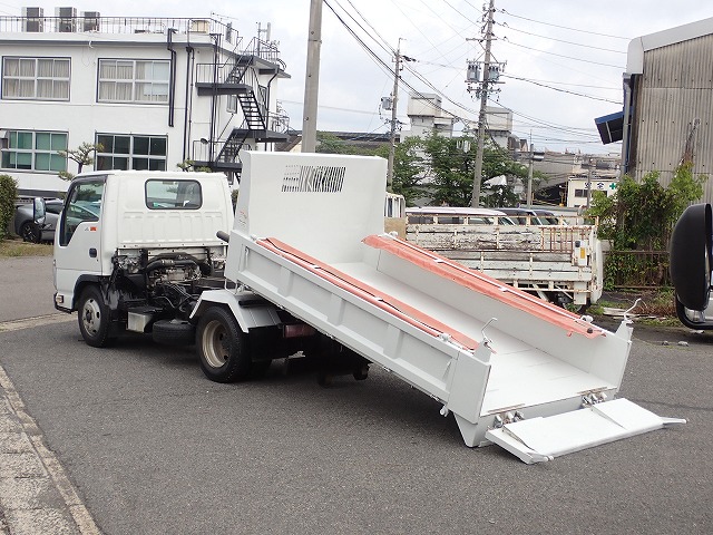ISUZU Elf Truck