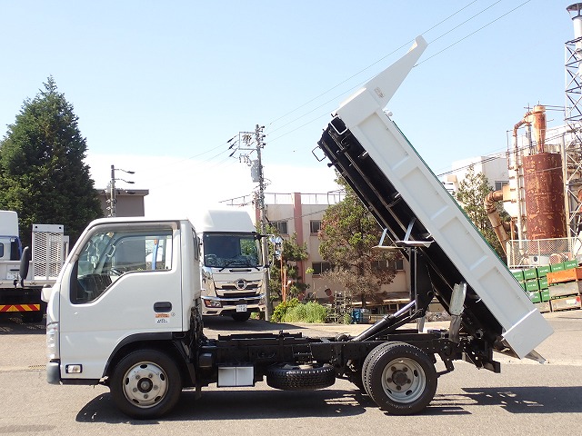 ISUZU Elf Truck