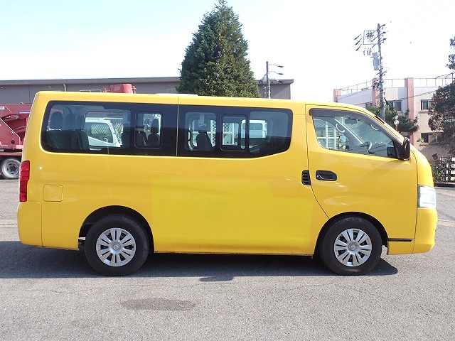 NISSAN NV 350 CARAVAN