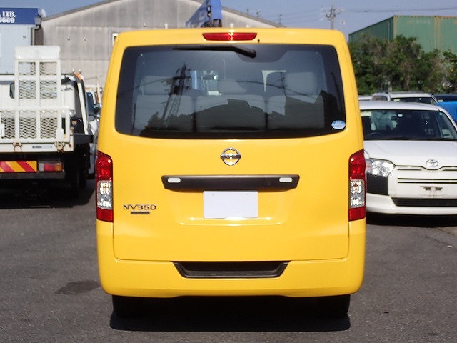 NISSAN NV 350 CARAVAN