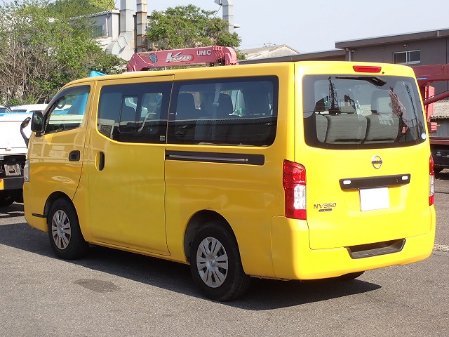 NISSAN NV 350 CARAVAN