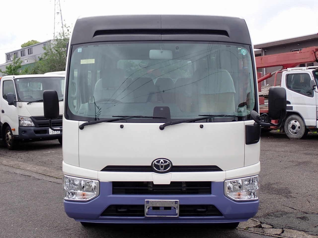 TOYOTA Coaster
