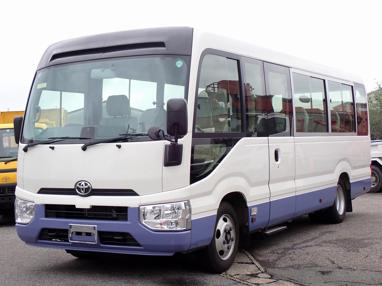 TOYOTA Coaster