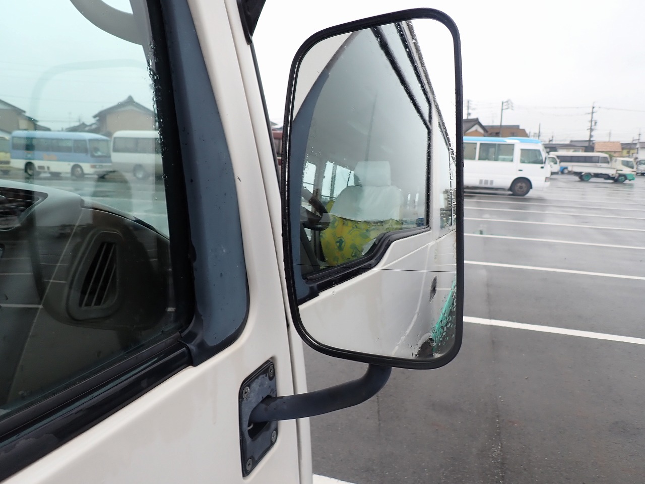 MITSUBISHI Rosa