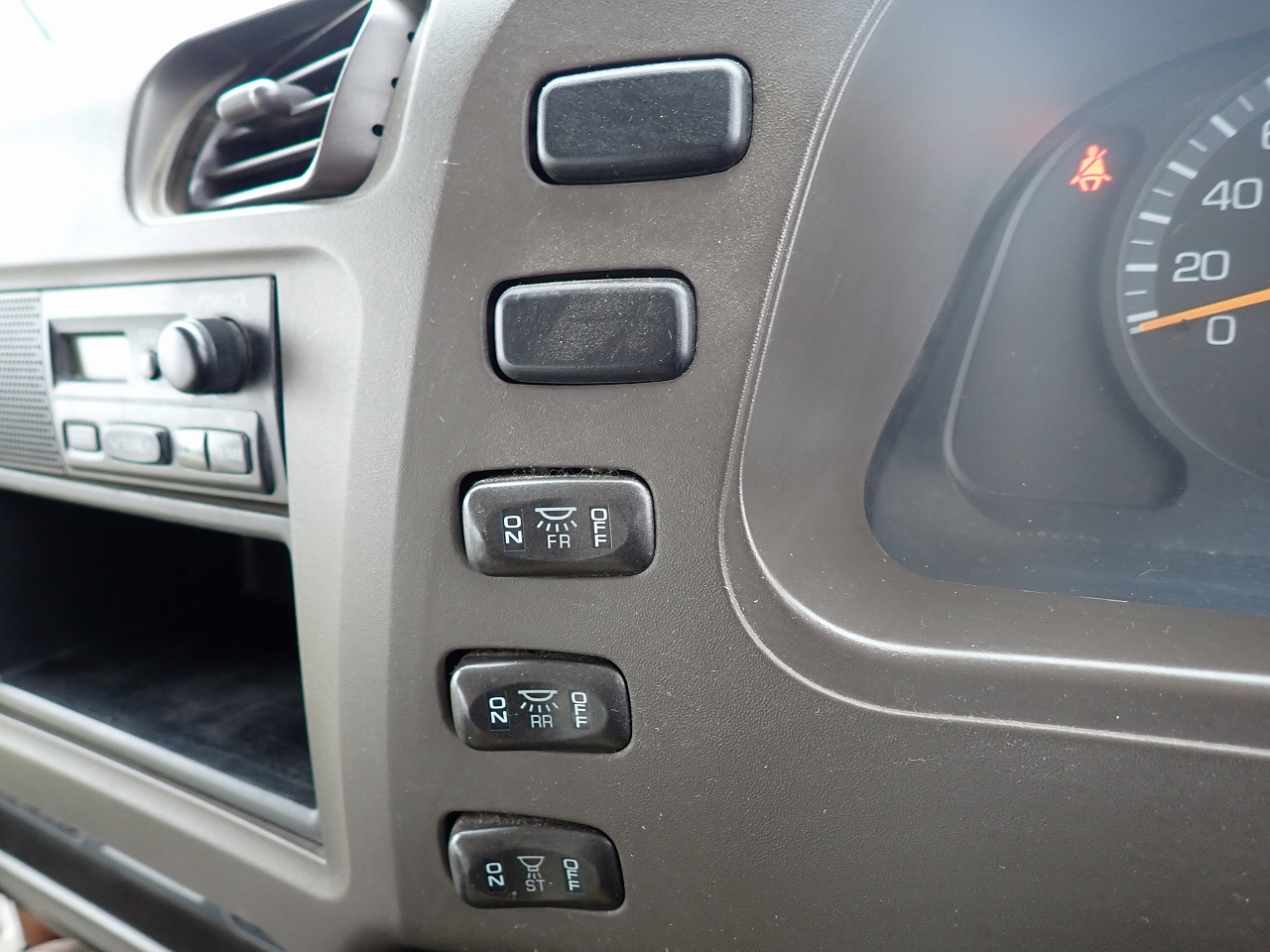 MITSUBISHI Rosa