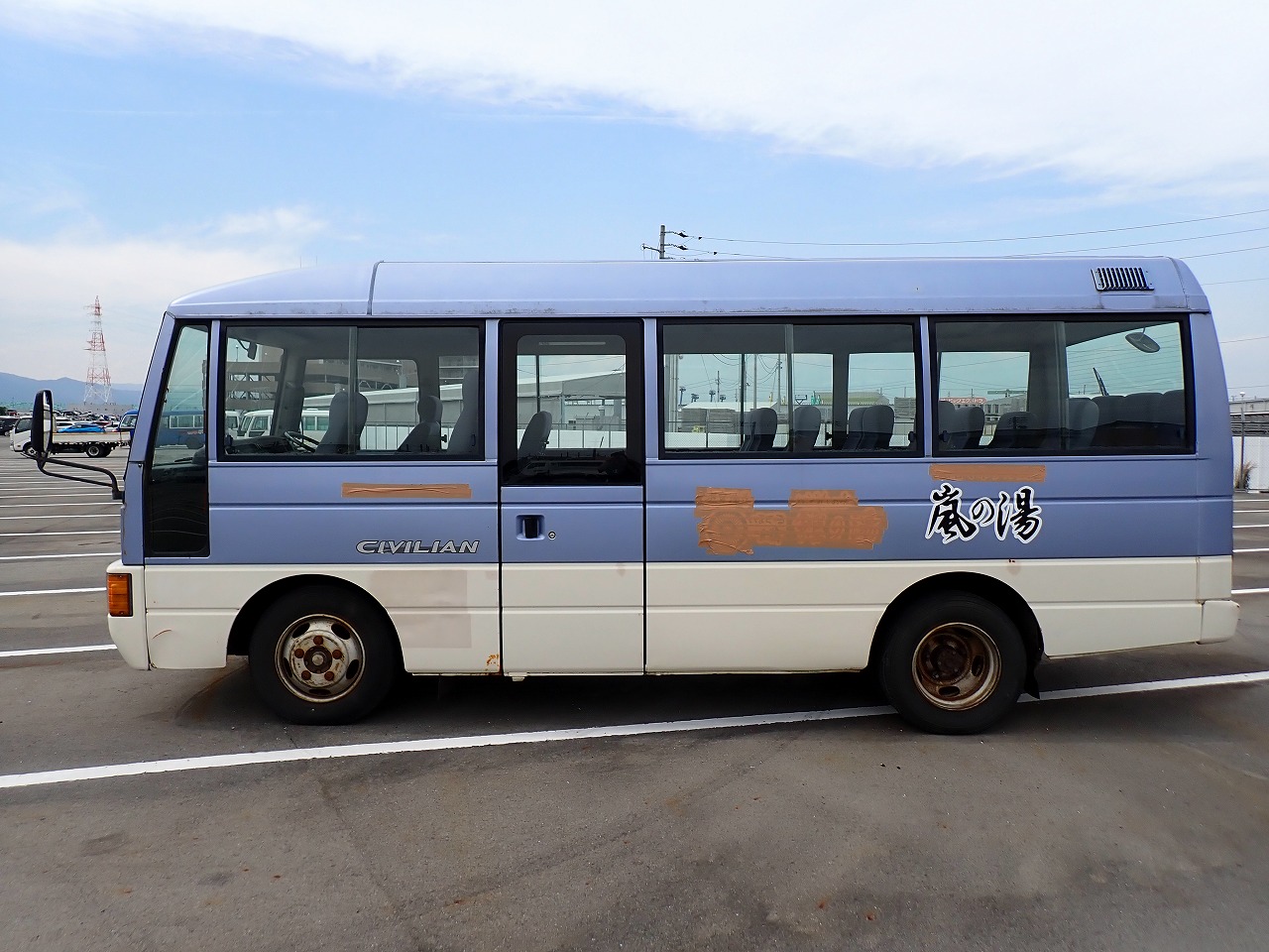 NISSAN Civilian Bus
