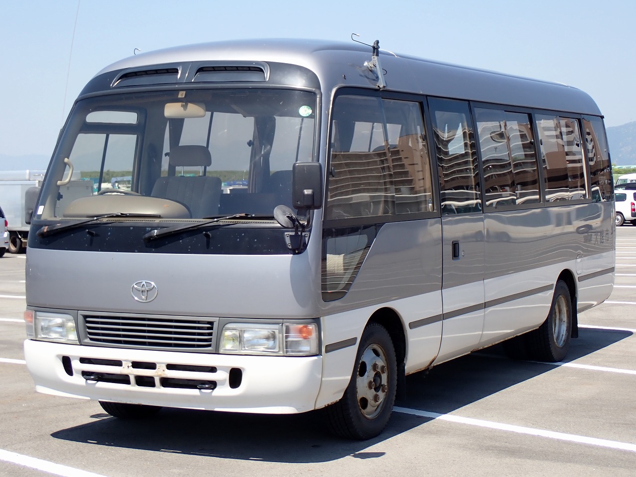 TOYOTA Coaster