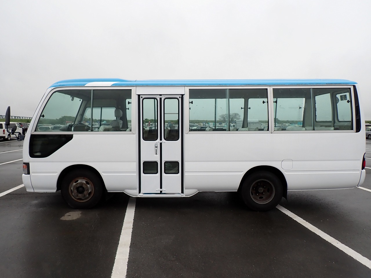 TOYOTA Coaster