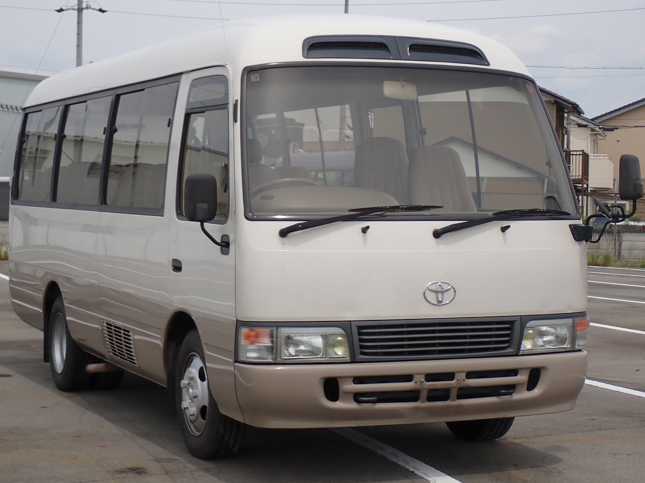 TOYOTA Coaster
