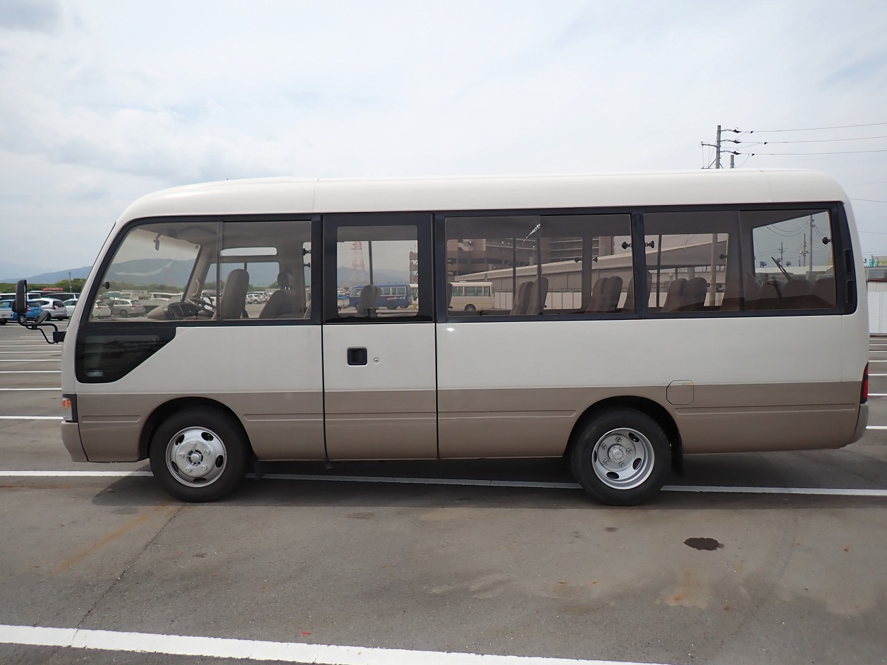 TOYOTA Coaster