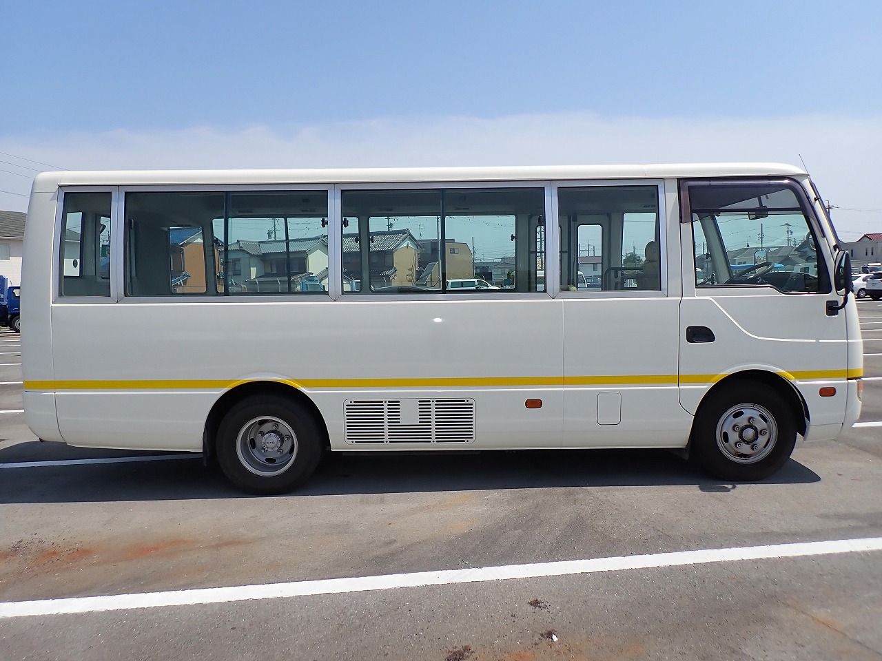 MITSUBISHI Rosa
