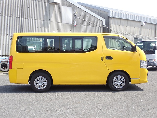 NISSAN NV 350 CARAVAN