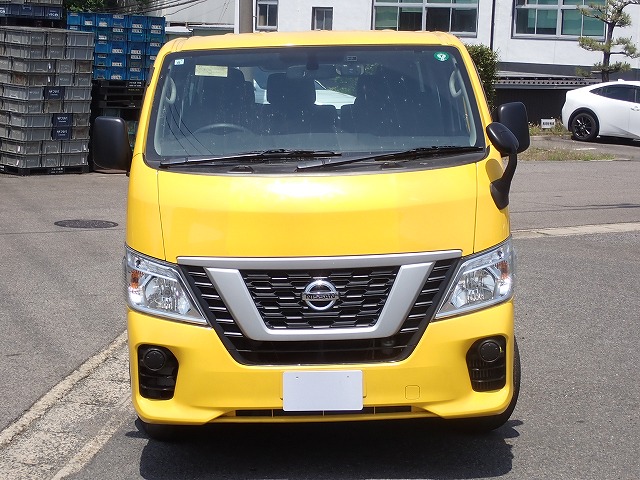 NISSAN NV 350 CARAVAN