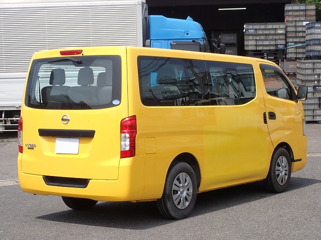NISSAN NV 350 CARAVAN