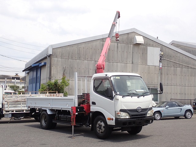 TOYOTA Dyna Truck