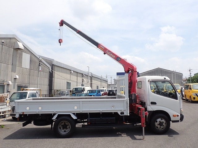 TOYOTA Dyna Truck