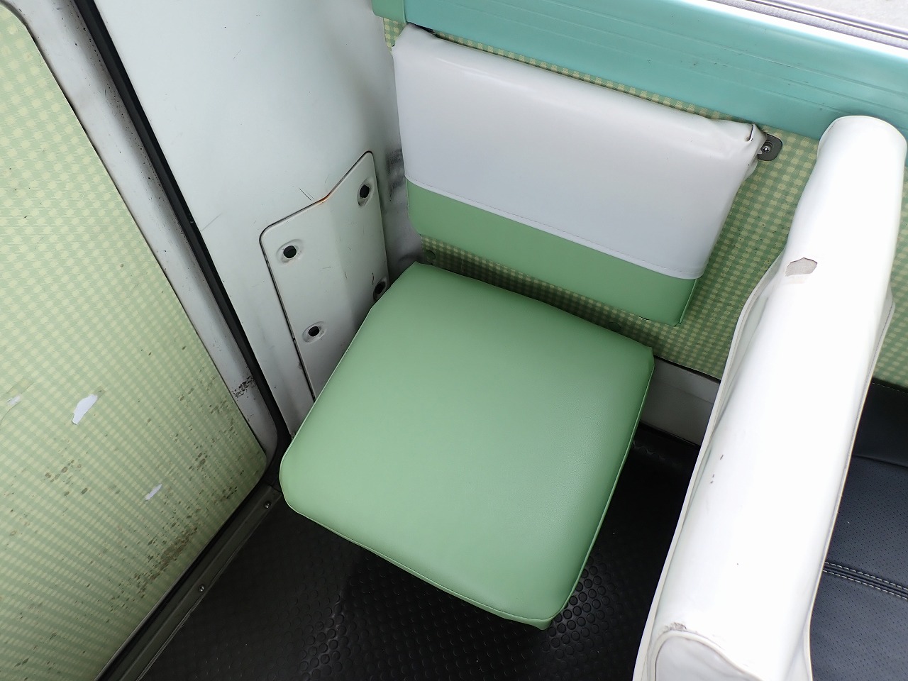 NISSAN Civilian Bus