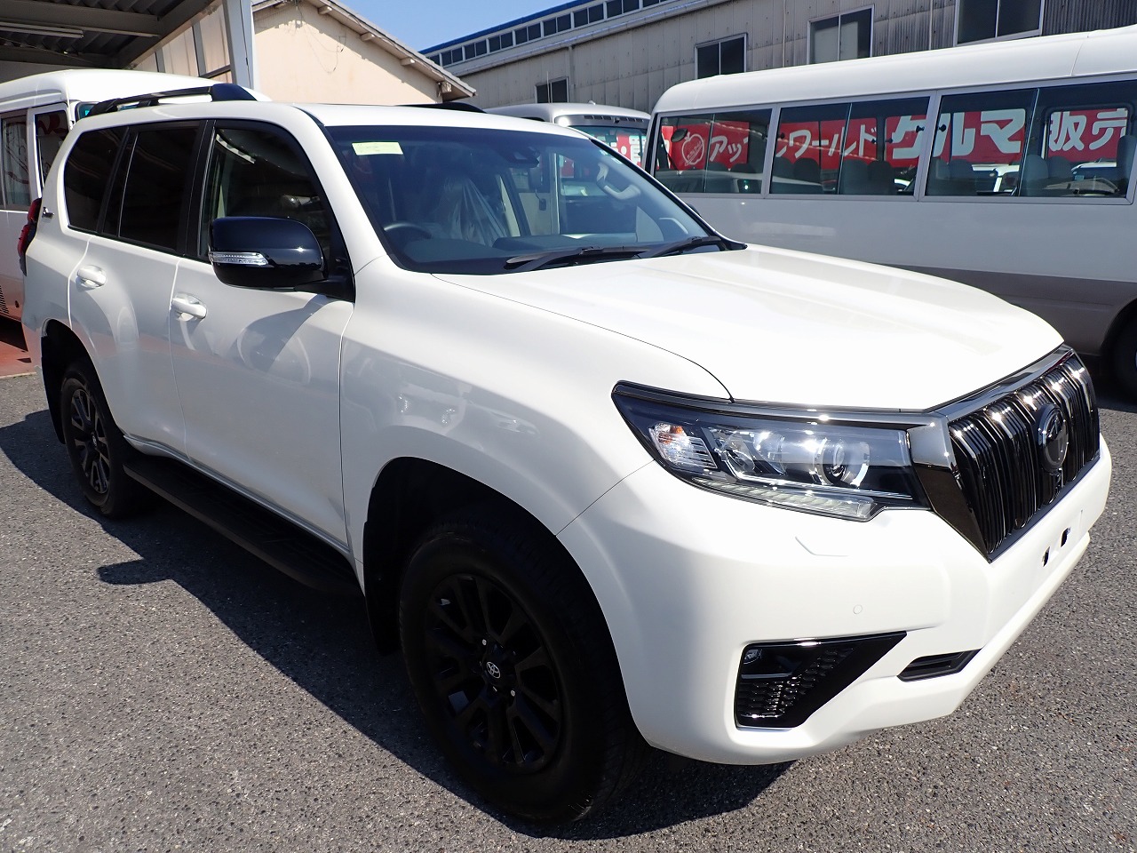 TOYOTA Land Cruiser Prado