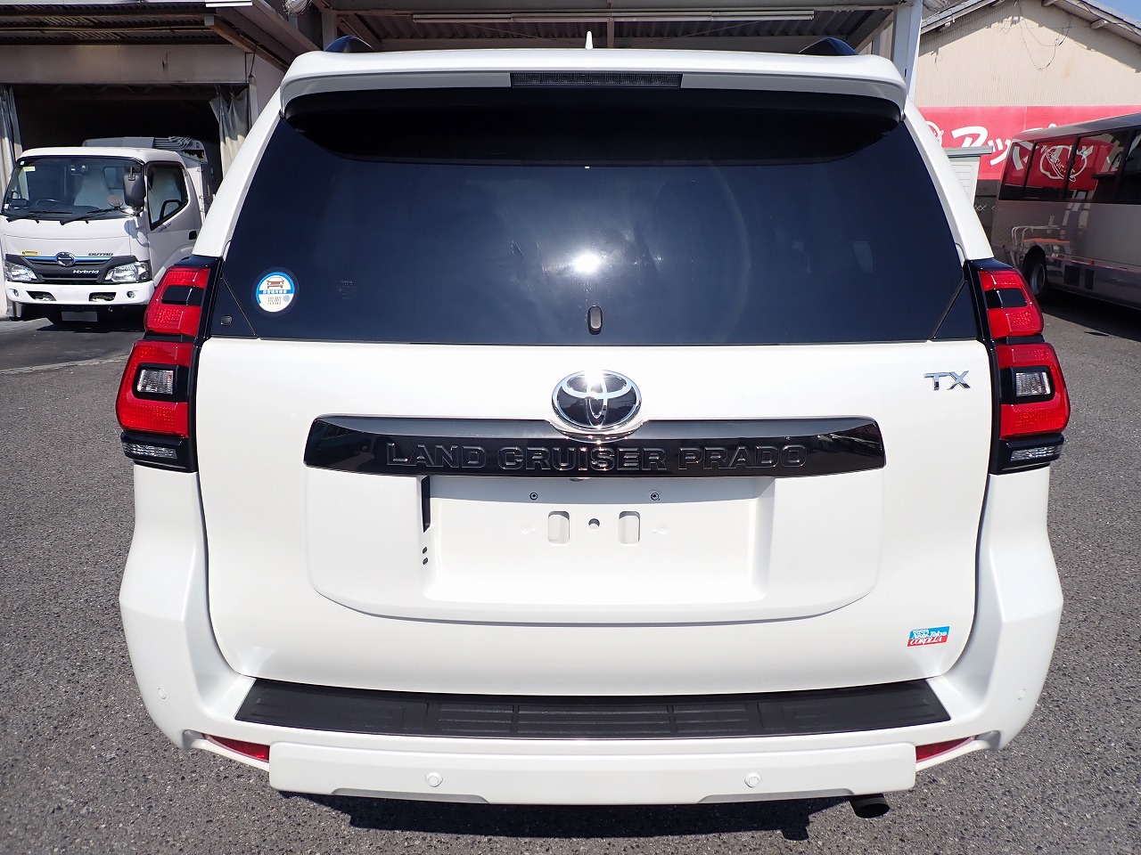 TOYOTA Land Cruiser Prado