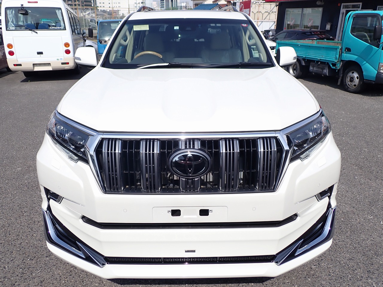 TOYOTA Land Cruiser Prado