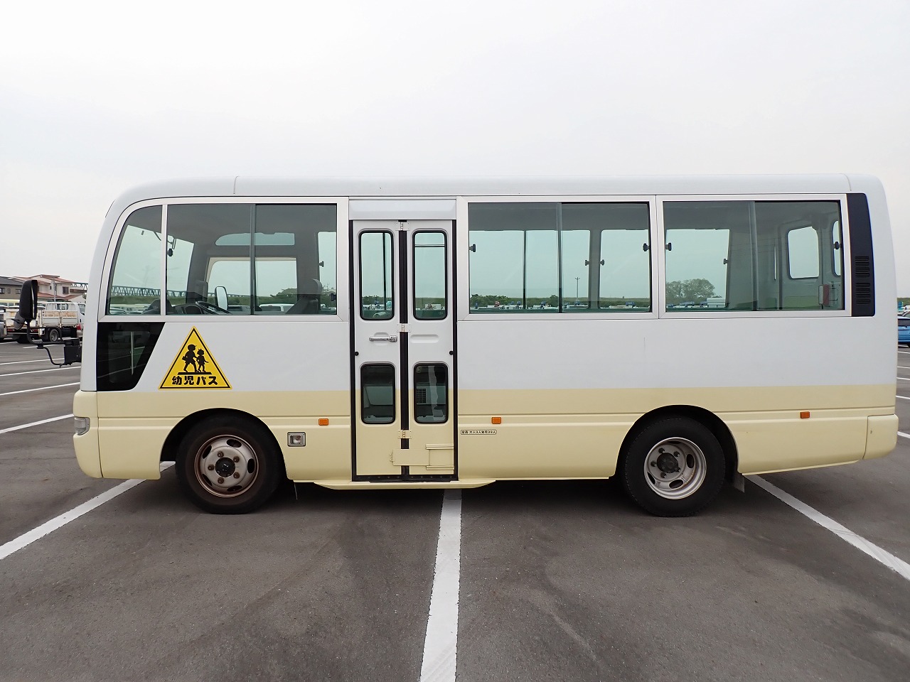 NISSAN Civilian Bus