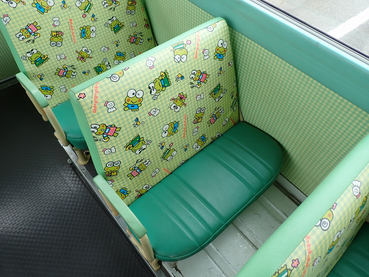 NISSAN Civilian Bus