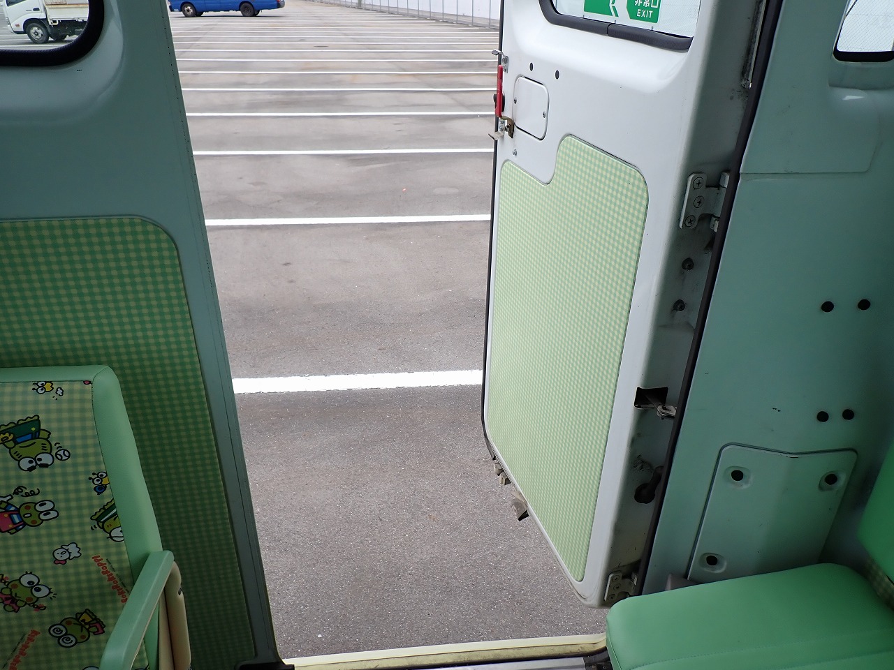 NISSAN Civilian Bus